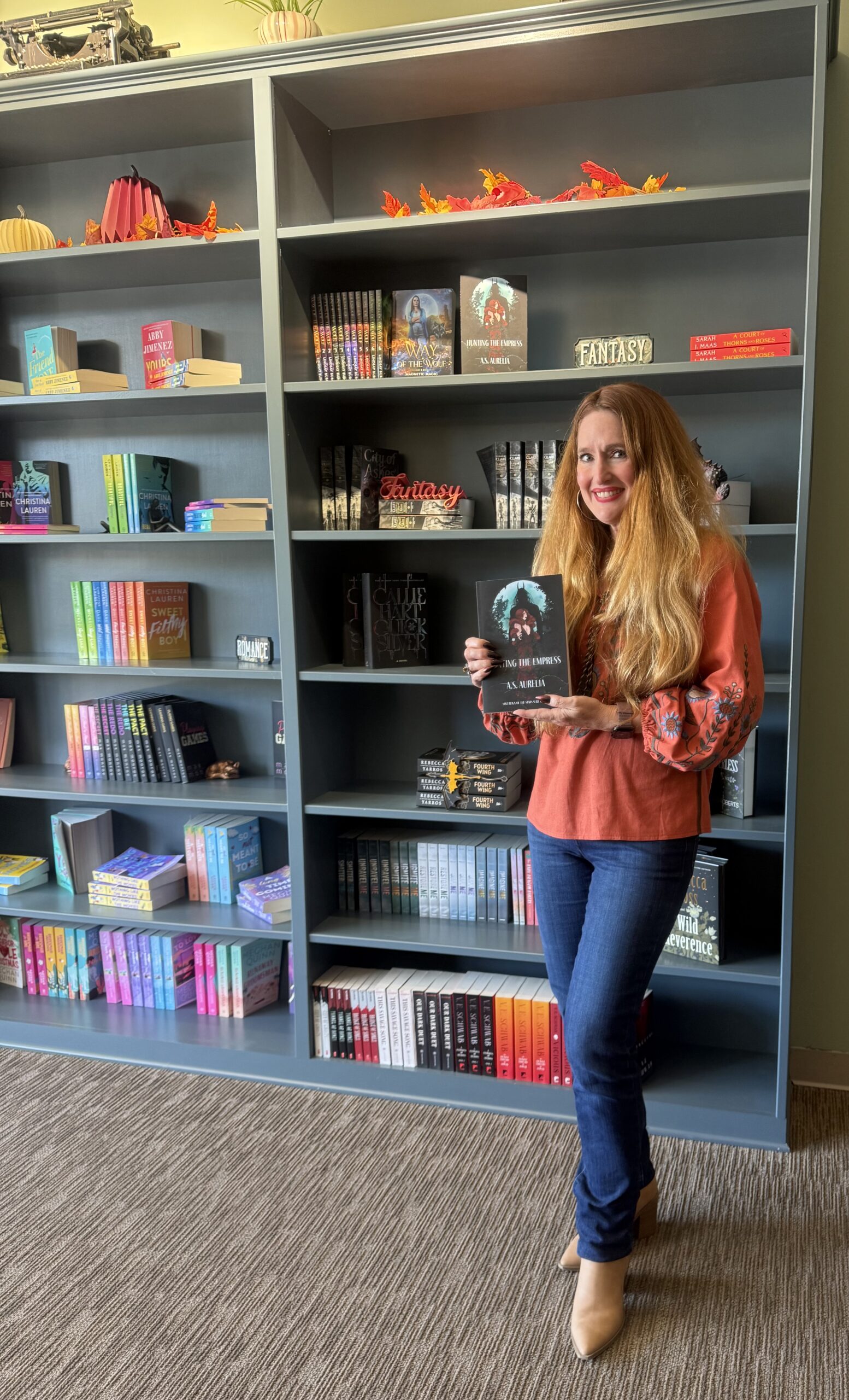 Book Signing Success! HTE is now available at Spineless Reads!🐙 Plus website updates and news!